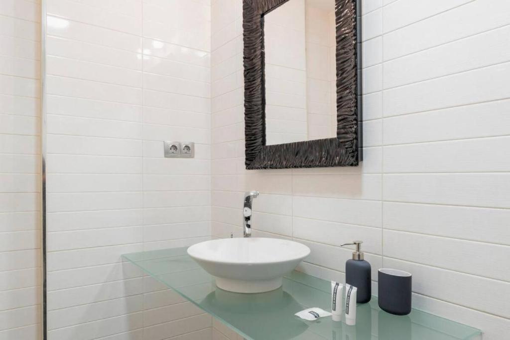 Minty Stay - Montera Madrid Bagian luar foto